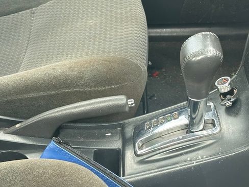 Used 2006 Toyota Corolla FWD image 10