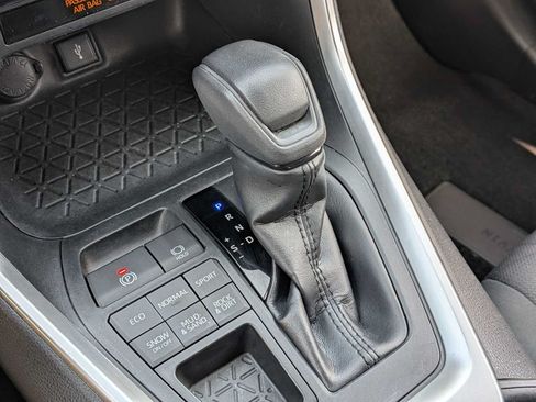 Used 2020 Toyota RAV4 XLE w/ All Weather Liner Package AWD/4WD image 27