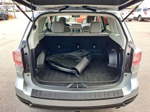 Used 2017 Subaru Forester 2.5i Limited AWD/4WD image 11