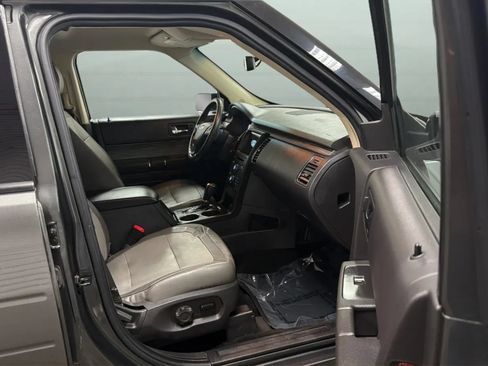 Used 2019 Ford Flex SEL w/ Equipment Group 202A FWD image 21
