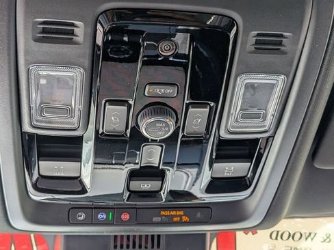 New 2026 GMC Yukon XL AT4 Ultimate AWD/4WD image 19