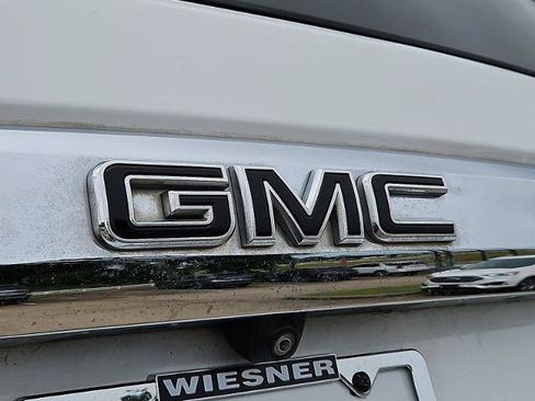 Certified 2022 GMC Yukon SLT w/ SLT Luxury Package AWD/4WD image 29