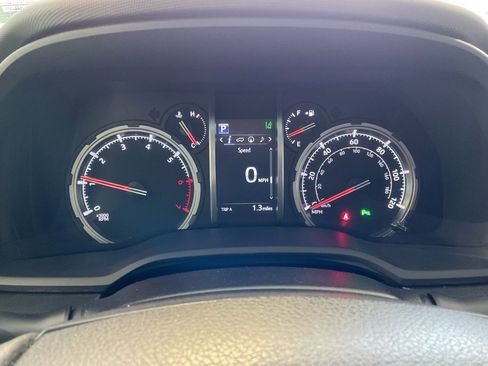 Used 2021 Toyota 4Runner Limited image 14