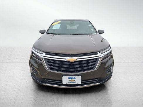 Used 2024 Chevrolet Equinox LT image 2