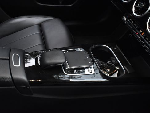Used 2020 Mercedes-Benz A 220 4MATIC w/ Premium Package image 25