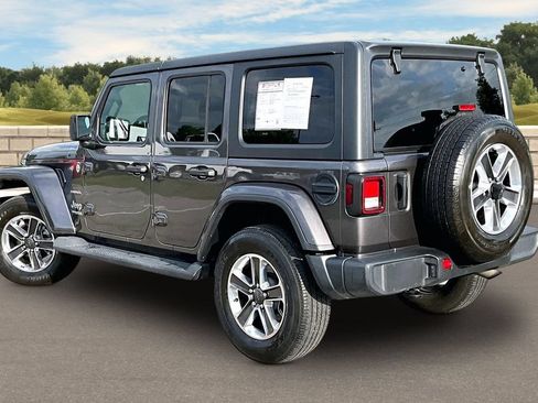 Used 2021 Jeep Wrangler Unlimited Sahara AWD/4WD image 11
