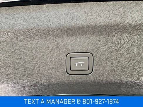 New 2026 GMC Yukon Denali w/ Denali Reserve Package AWD/4WD image 11