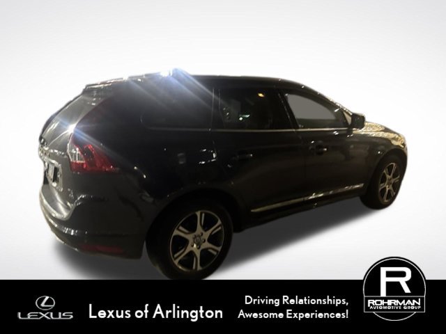 Used 2015 Volvo XC60 T6 w/ Proximity Package AWD/4WD image 3