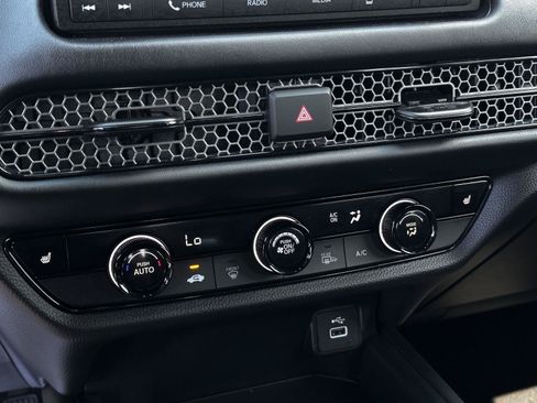 Certified 2024 Honda HR-V Sport image 16