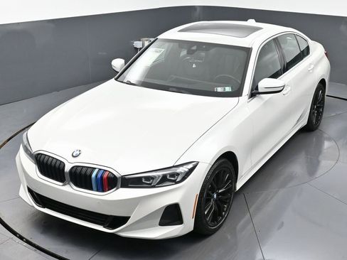 Used 2024 BMW 330i xDrive Sedan w/ Convenience Package image 44