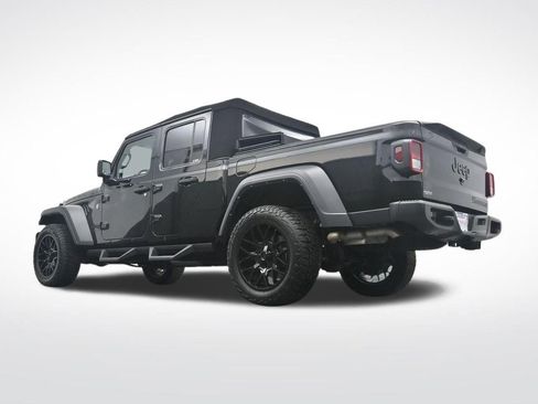 Used 2023 Jeep Gladiator Sport image 35
