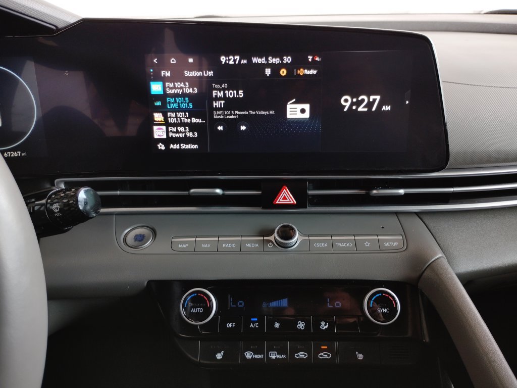 Used 2023 Hyundai Elantra SEL w/ Convenience Package FWD image 31