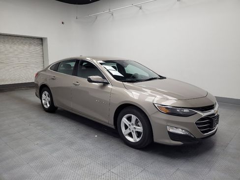 Used 2024 Chevrolet Malibu LT image 11