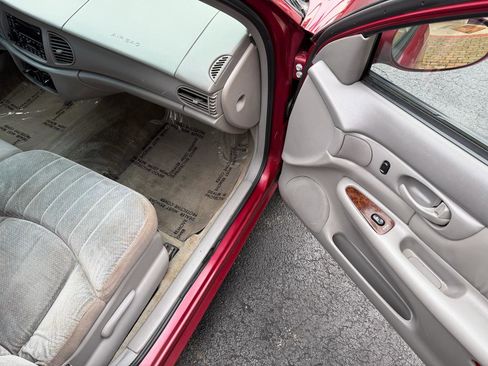 Used 2003 Buick Century Custom w/ Preferred Equipment Group 1SB image 23