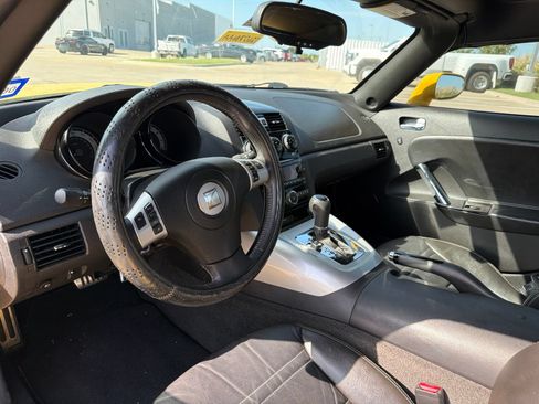 Used 2009 Saturn Sky Red Line RWD image 10