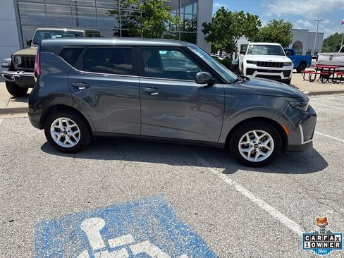 Used 2024 Kia Soul LX w/ Option Group 015 FWD image 30