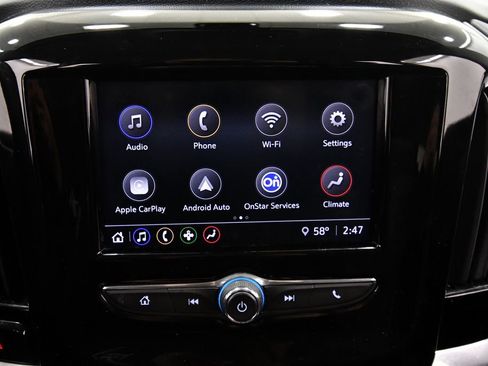 Used 2021 Chevrolet Traverse LS AWD/4WD image 23