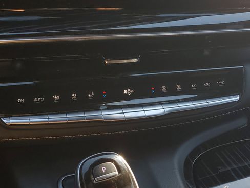 Used 2021 Cadillac Escalade ESV Sport w/ Driver Assist Tech Package image 29