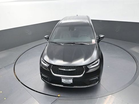 New 2026 Chrysler Pacifica Select image 10