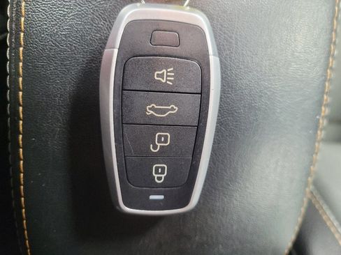 Used 2018 Jeep Compass Latitude w/ Popular Equipment Group AWD/4WD image 32