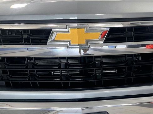 Used 2023 Chevrolet Silverado 1500 LT AWD/4WD image 32