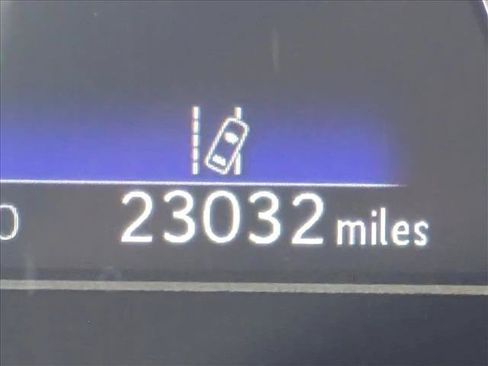 Used 2024 Lexus ES 250 w/ Premium Package AWD/4WD image 6