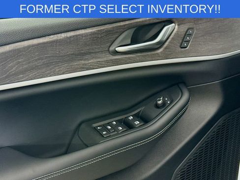 New 2025 Jeep Grand Cherokee L Limited w/ Black Appearance Package image 18