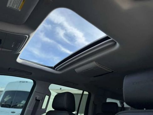 Used 2018 GMC Yukon XL Denali w/ Open Road Package image 22