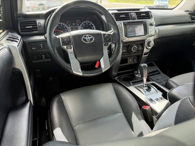 Used 2018 Toyota 4Runner SR5 Premium AWD/4WD image 8