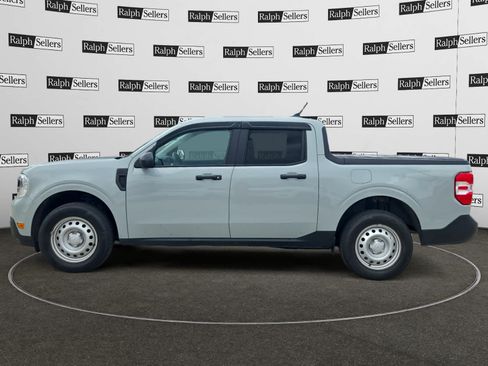 Used 2023 Ford Maverick XL FWD image 3