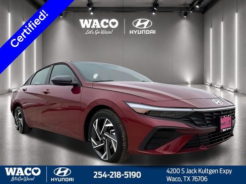 Used 2025 Hyundai Elantra Sport FWD image 3
