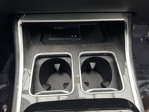 Used 2026 BMW 740i xDrive image 18