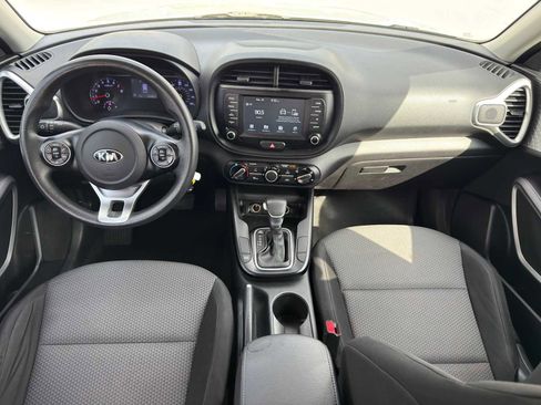 Used 2020 Kia Soul LX FWD image 27