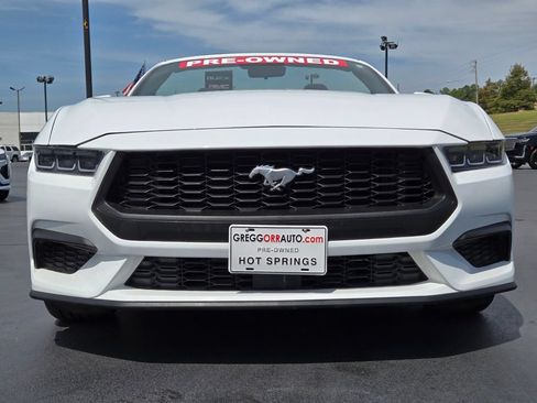 Used 2024 Ford Mustang Convertible RWD image 8