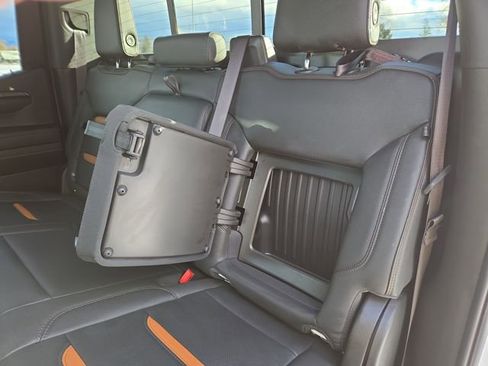 Used 2023 GMC Sierra 1500 AT4 w/ Technology Package image 34