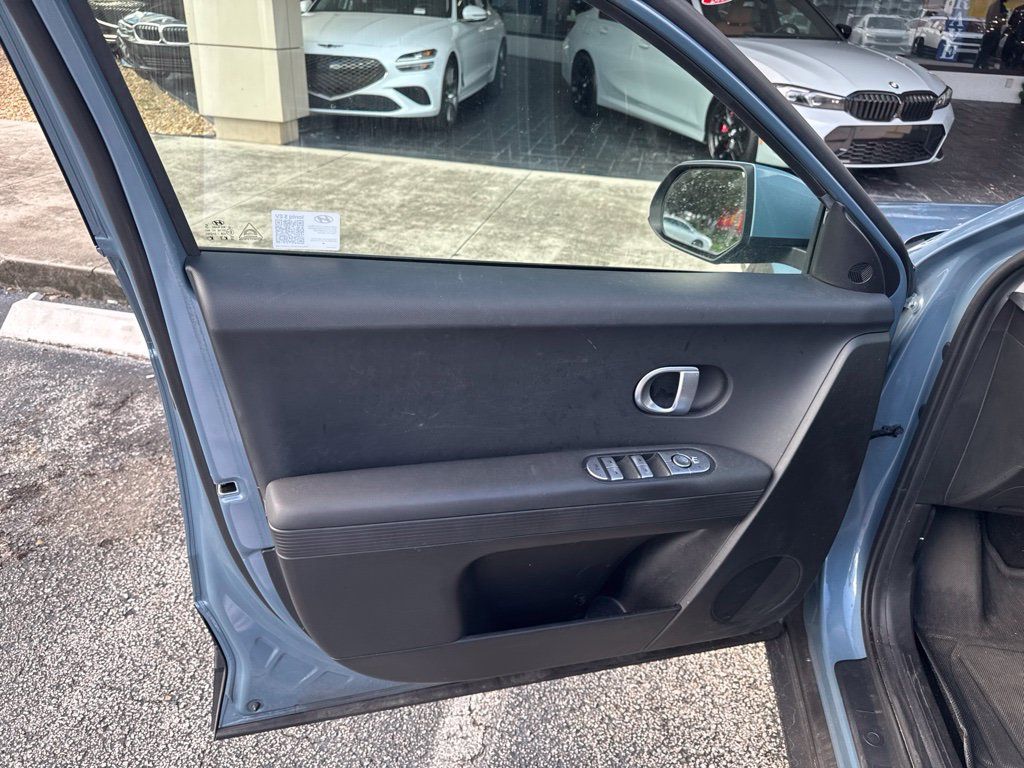 Used 2024 Hyundai Ioniq 5 SEL RWD image 16