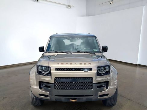 Used 2025 Land Rover Defender 110 AWD/4WD image 2