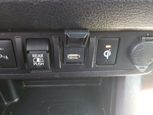 Used 2022 Toyota Tacoma TRD Sport image 25