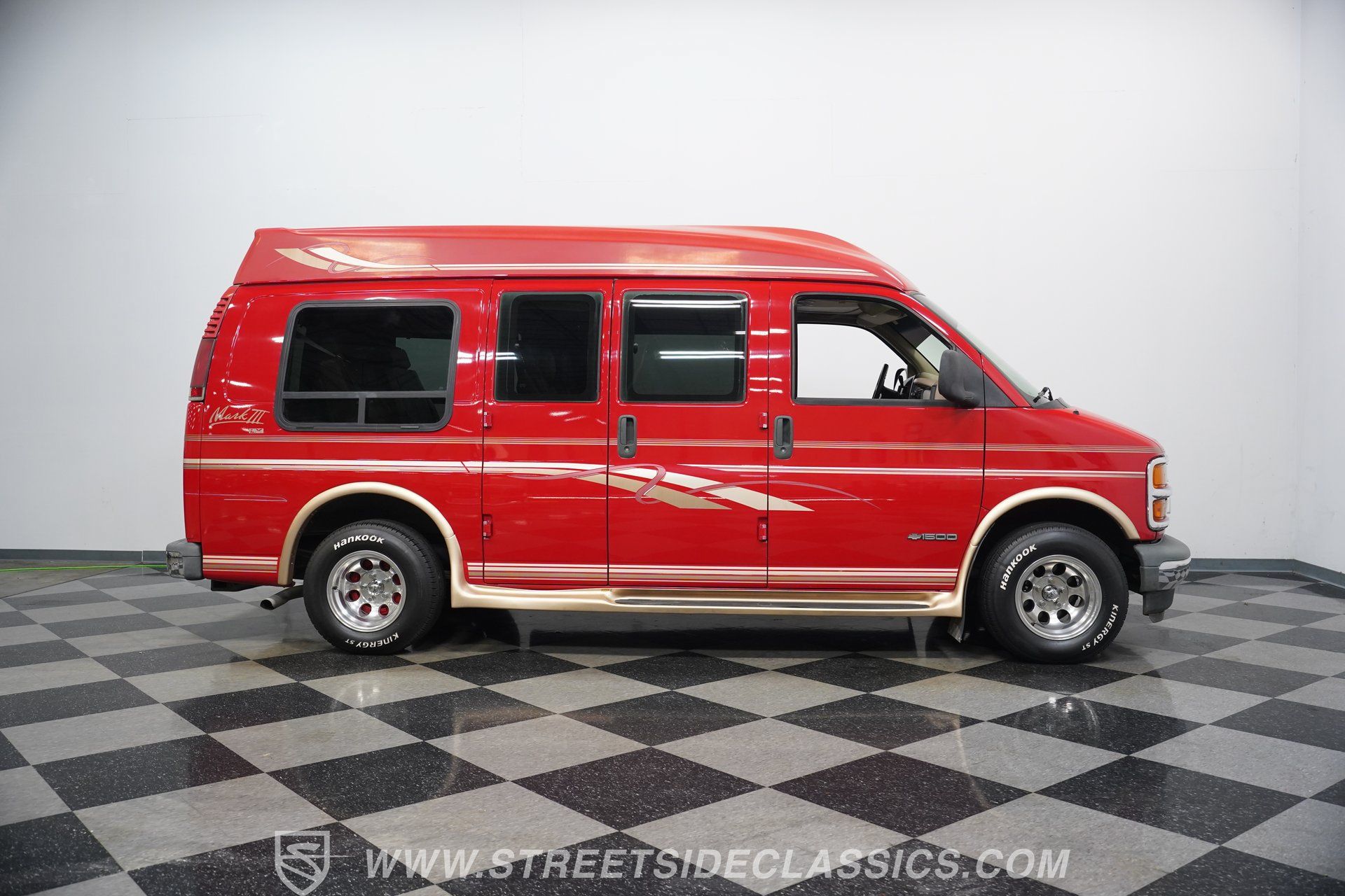 Used 1996 Chevrolet Express 1500 RWD image 14