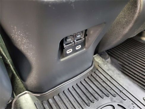 Used 2023 Toyota RAV4 XLE Premium image 10