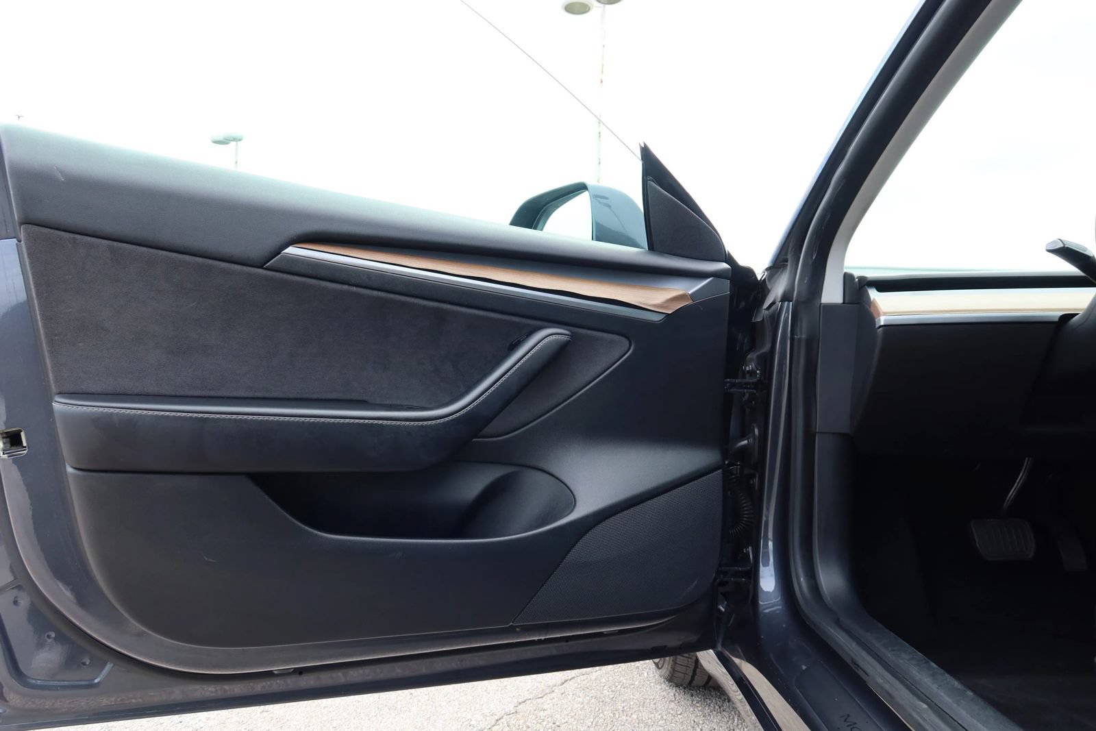 Used 2021 Tesla Model 3 Long Range AWD/4WD image 19