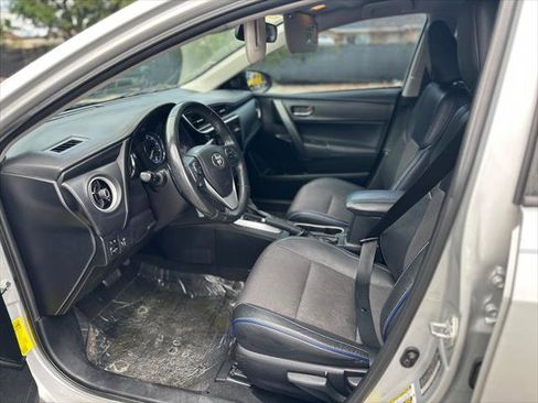 Used 2018 Toyota Corolla SE FWD image 10