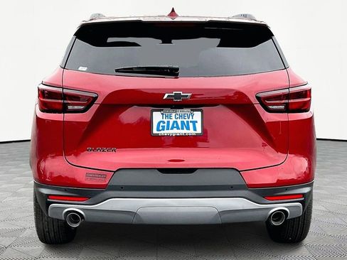 New 2026 Chevrolet Blazer LT w/ Sound & Technology Package FWD image 4