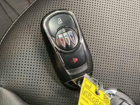 Used 2024 Buick Encore GX Sport Touring w/ Experience Buick Package image 29