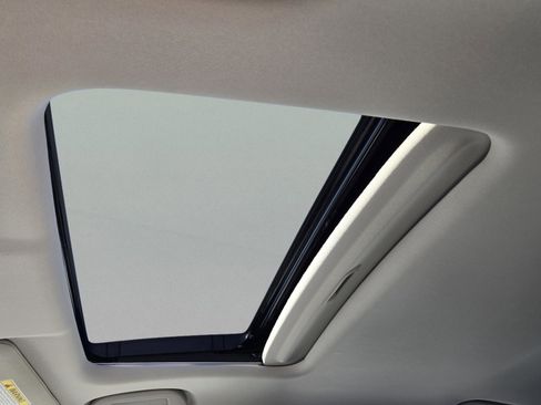 Used 2018 Honda Civic EX image 30