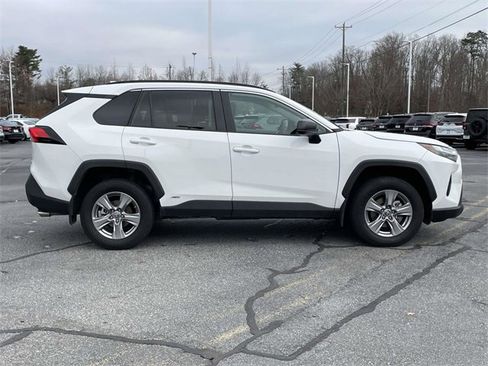 Used 2024 Toyota RAV4 LE image 6