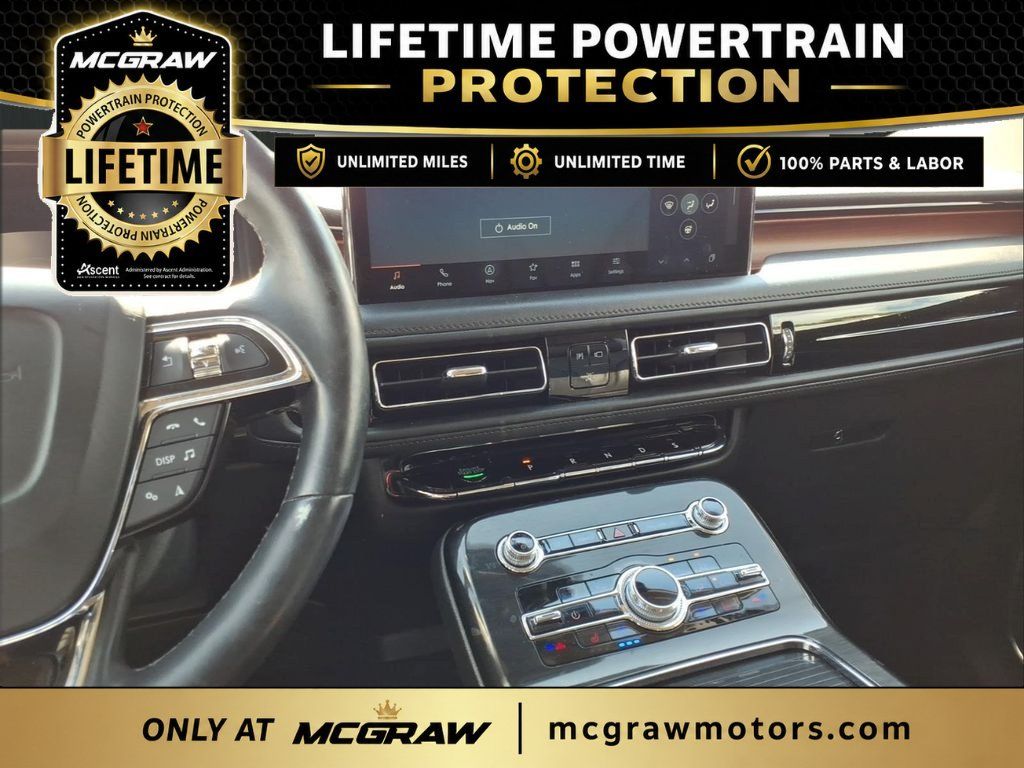 Used 2023 Lincoln Nautilus Reserve AWD/4WD image 19