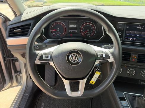 Used 2019 Volkswagen Jetta S FWD image 18