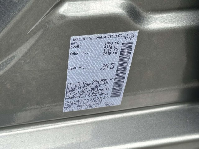 Used 2025 Nissan Altima 2.5 SV FWD image 26