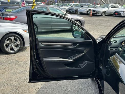 Used 2021 Honda Accord LX image 9